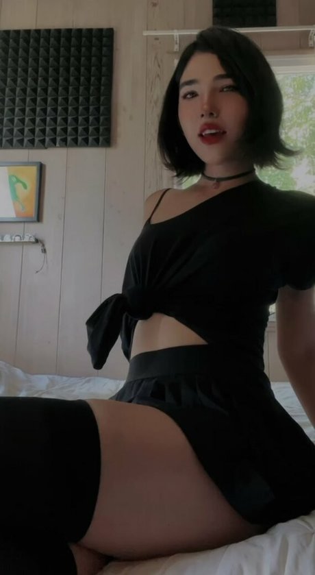 Sanagi Yuzu nudes actress archive