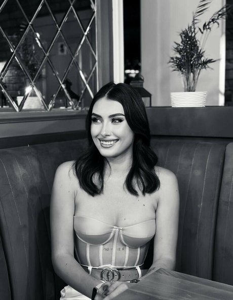 rubyyydi1 pornstar top images