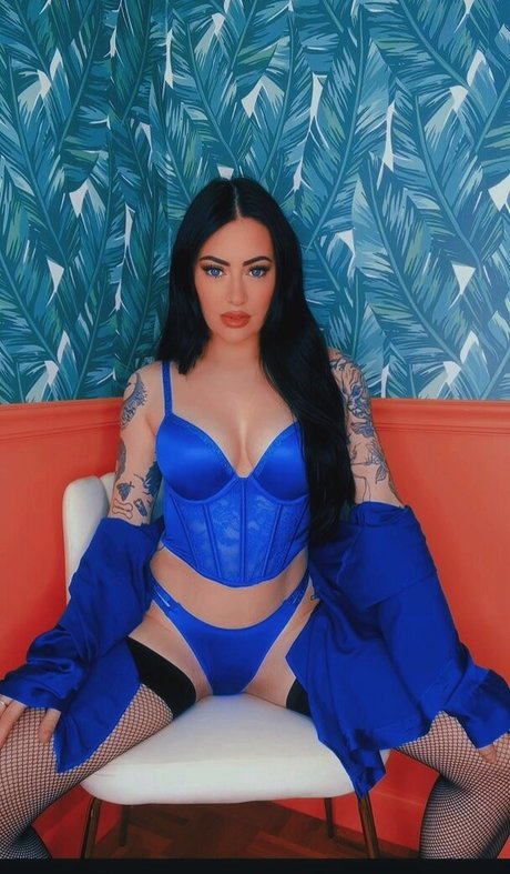 alexstitchins star img