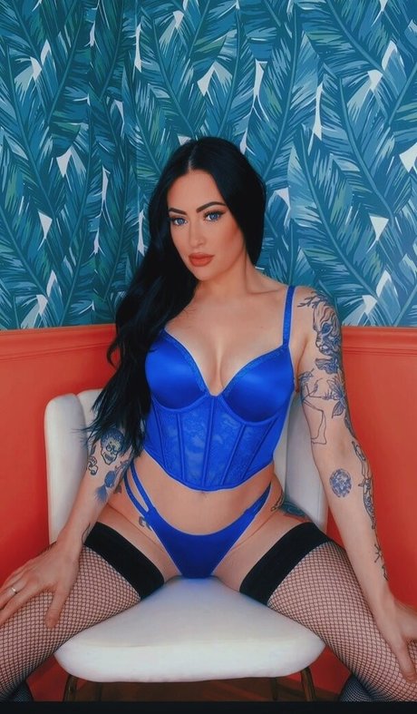 alexstitchins naked model archive