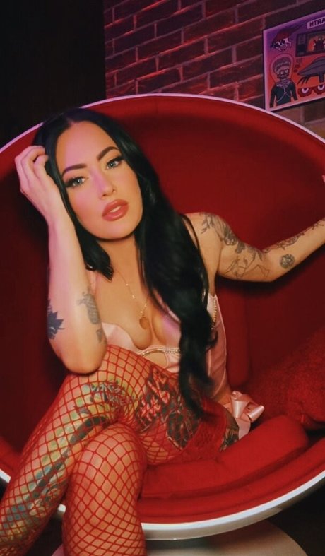 alexstitchins free star img