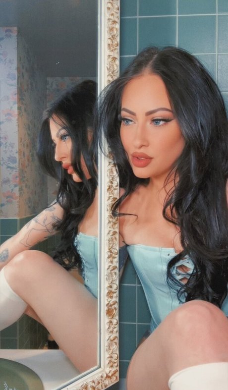 alexstitchins sex star photo