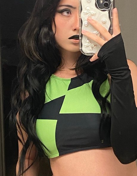 Earth s ASMR pornstar img