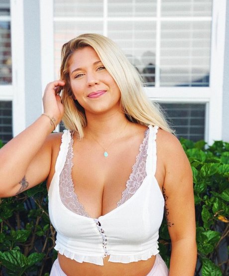 Stacy Perkins star art pictures