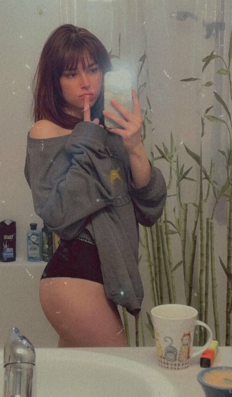 Anothrsadartist beautiful star pictures