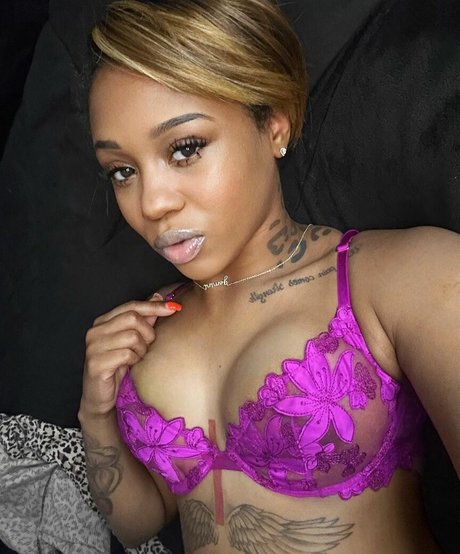 Yuno Zaza nude actress archive