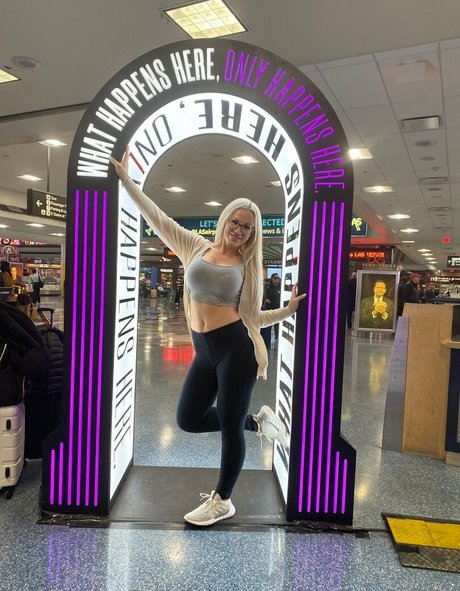 Miss Ava James star hot images