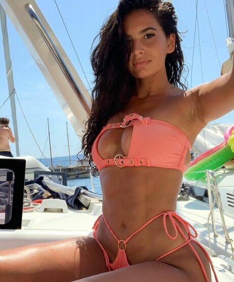 jannyram_ pornographic star picture