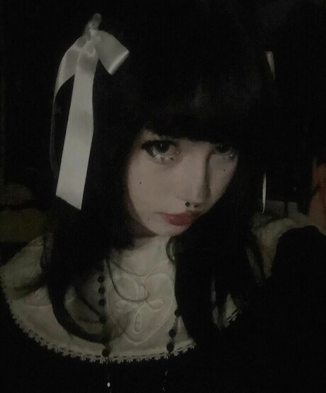 Spinechillx pretty actress picture