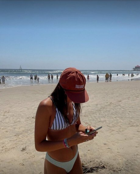 kylienelson model adult photos