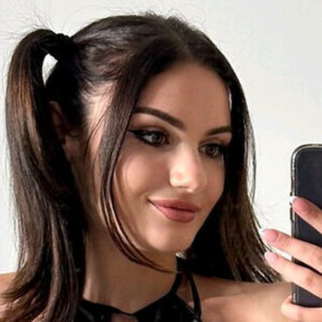 stylebym star naked gallery