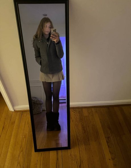 Nefffss naked pornstar picture