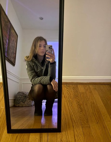 Nefffss model nice pic