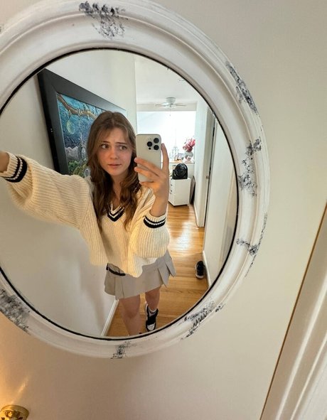 Nefffss pretty actress photo