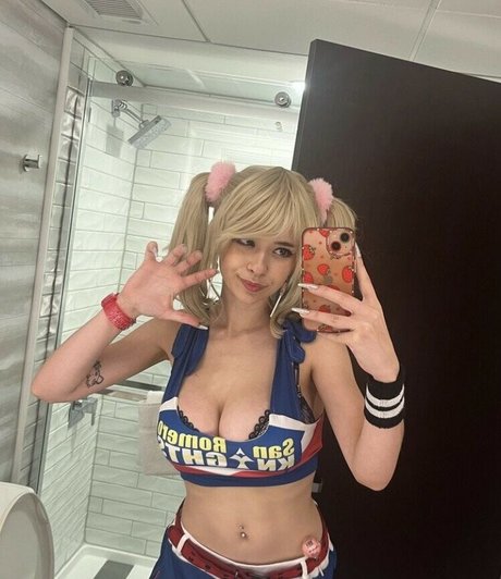 cute onlyfans naked pics