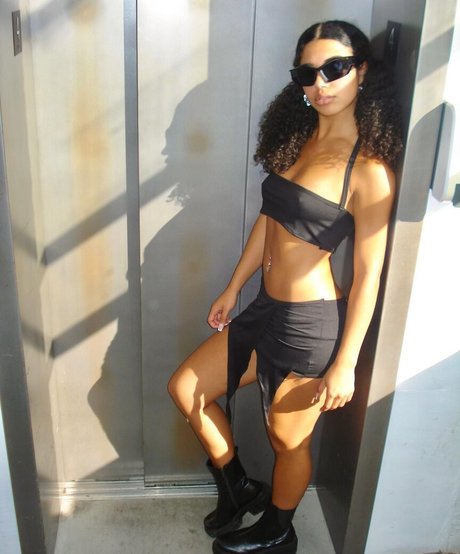 Journi Carr star exclusive galleries