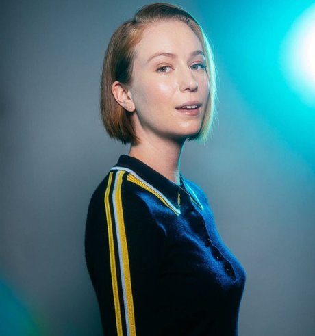 Hannah Einbinder star beautiful picture