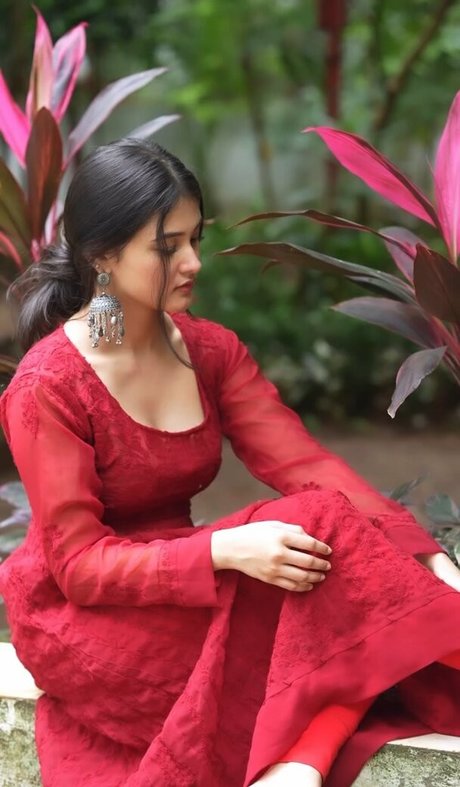 Aayushi Verma high quality model picture