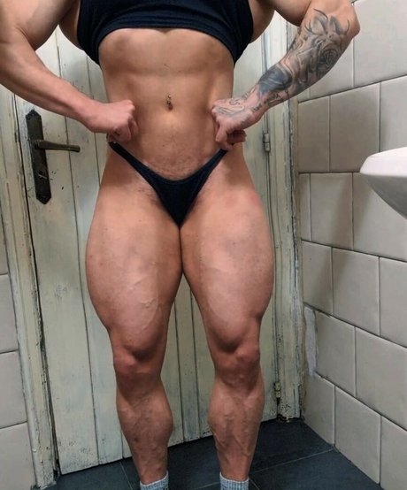 Anna Cicerelli pretty pornstar gallery