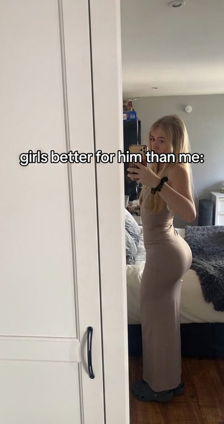 a mae 04 erotic actress img