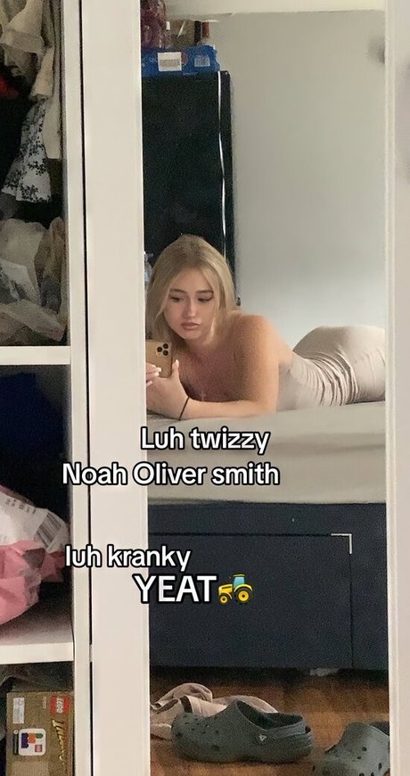 a mae 04 star hot photos