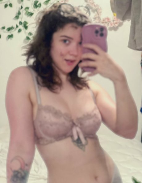 Caminator the Animator hot star gallery