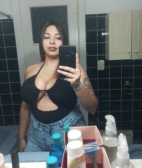 Brenda Diaz star hot pictures