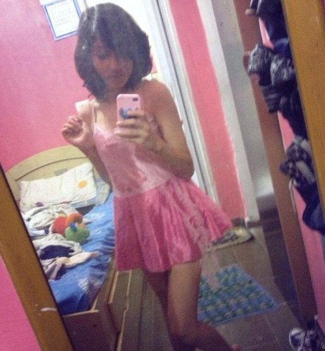 Yuunyu erotic actress pics