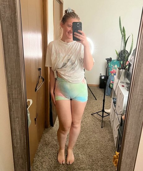 Adorablelilli art actress images