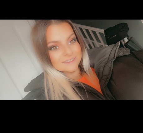 Charley Mairs xxx actress image