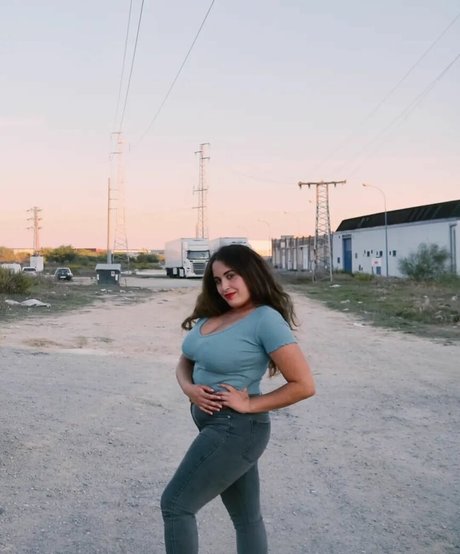 elviabombon star sexy images