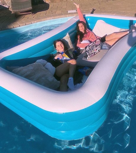 Amy Lynn erotic star pictures