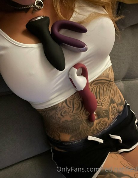 red natified perfect star photo