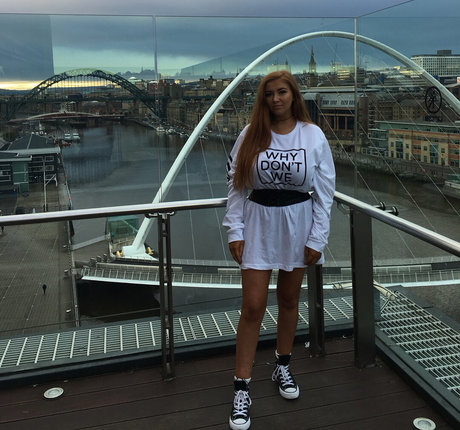 Amy Heslop pretty actress photo