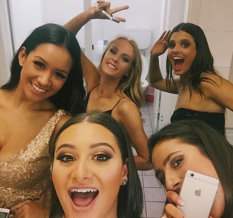 Tiana Paea model beautiful galleries