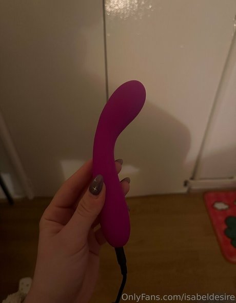 isabeldesire pretty pornstar pic