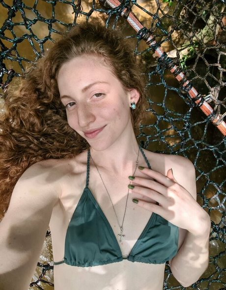 laviniatiburski star art archive