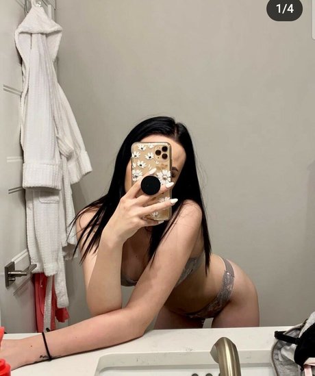 onyxcherrie pornstar hd image