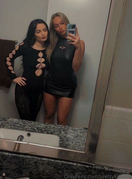 Prettykittyaz free pornstar galleries