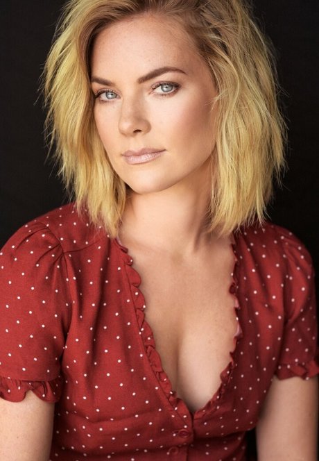 Cindy Busby sexy actress photos