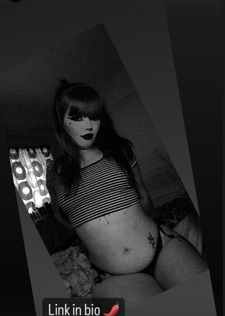 brattygirlllxo pornstar sexy image