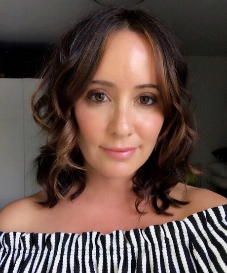 Courtney Jaye model high quality pic