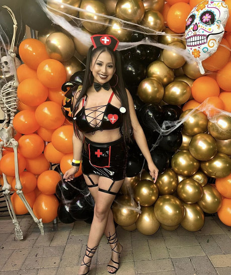 officialthatgirlginger sex model photo