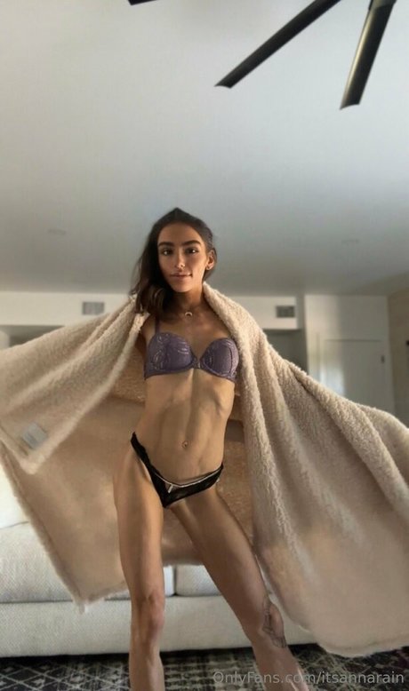 itsannarain nudes star images