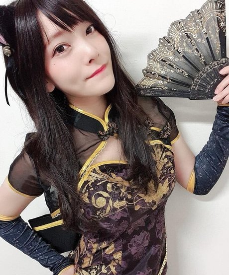 Linfufu model pretty image