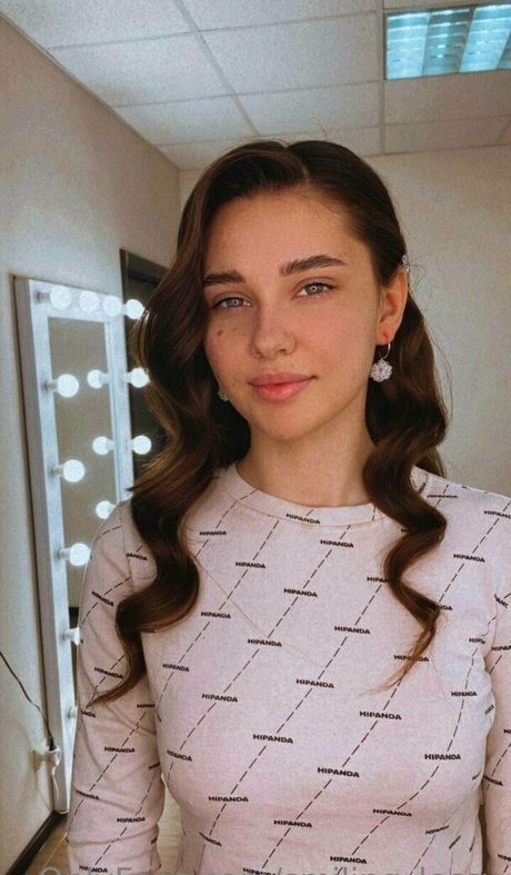 shiny jessy sexy star gallery