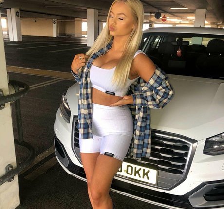 Lucy M pornographic actress pictures