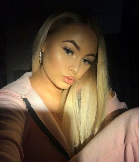 Lucy M pornstar art photos