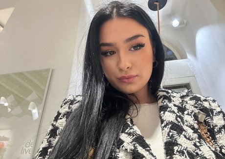 Elianka naked actress pictures