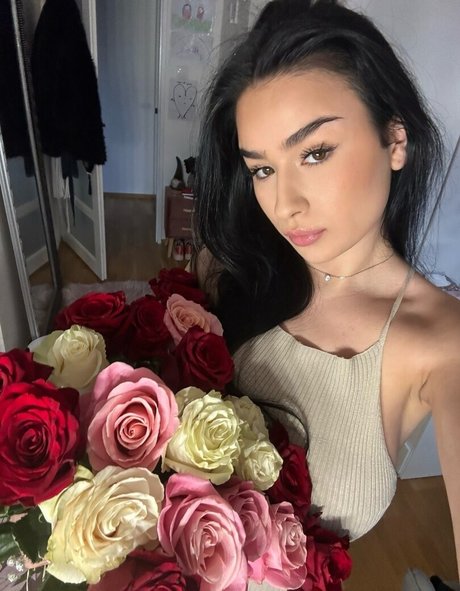 Elianka pornographic model image